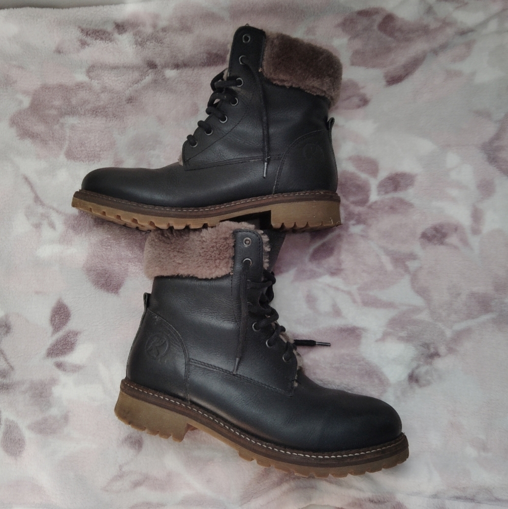 Kampgen Fur-Lined Black Lace-Up Boots - Picture 5 of 6